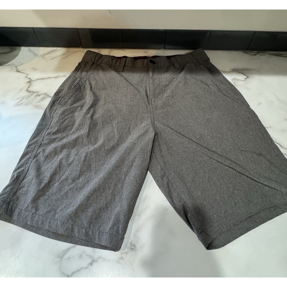 Denali Gray Shorts Men’s Sz 34 Lightweight Hiking Golf Outdoors Quick Dry